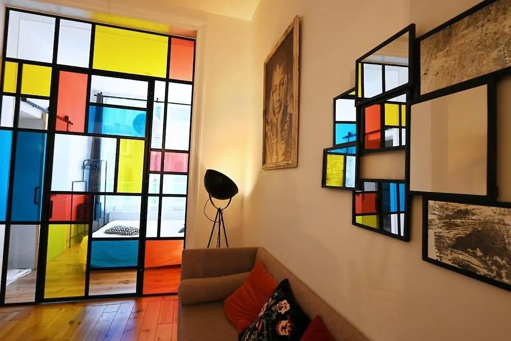 Superb 3 Bedroom & 3 Bathroom Duplex In Brussels City Centre Belgium