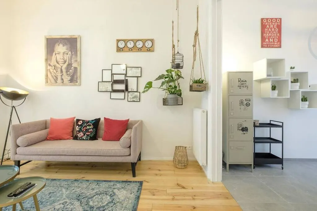 Apartment Superb 3 Bedroom & 3 Bathroom Duplex In Brussels City Centre Belgium