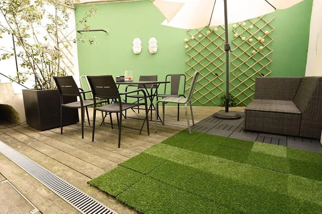 Superb 3 Bedroom & 3 Bathroom Duplex In Brussels City Centre 0*,