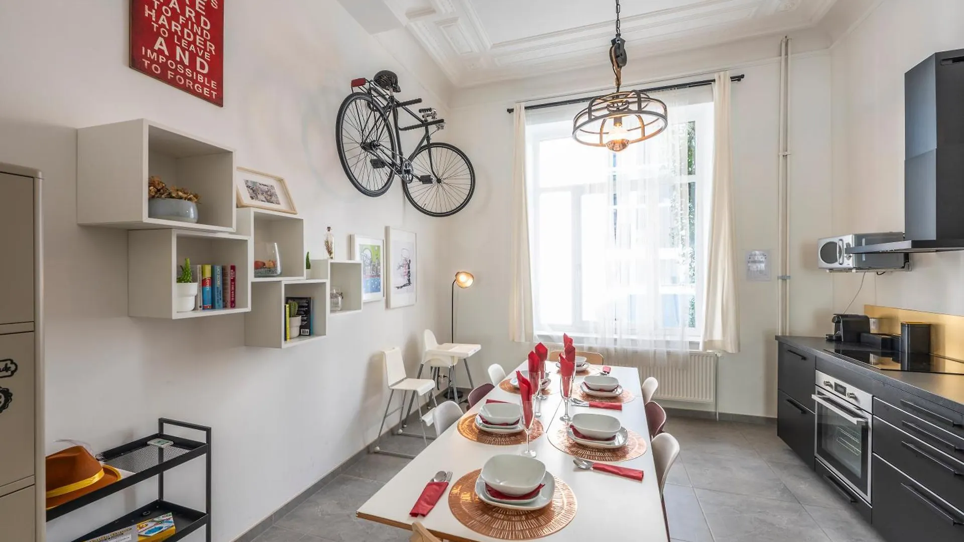 Appartement Superb 3 Bedroom & 3 Bathroom Duplex In Brussels City Centre