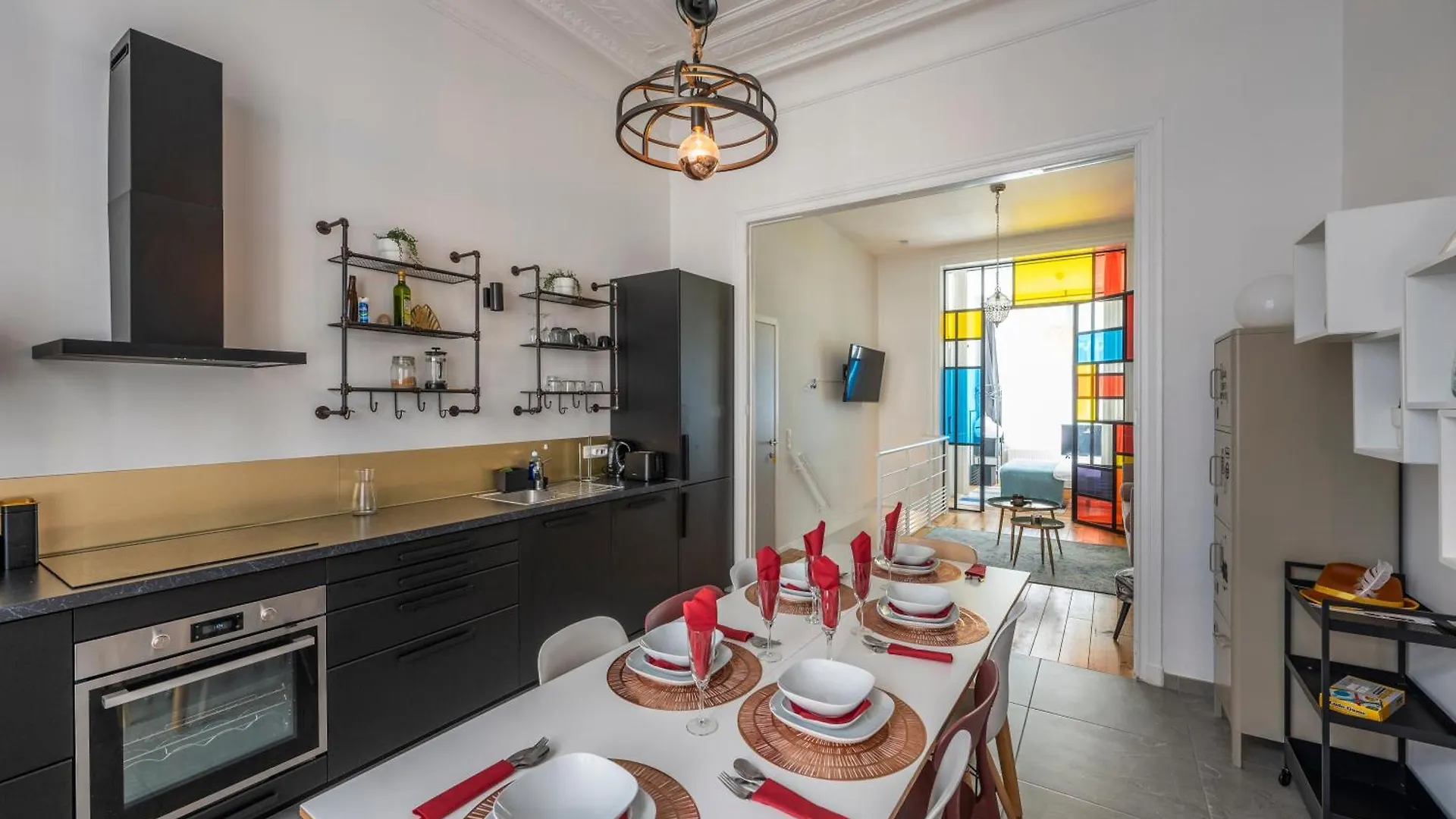 Superb 3 Bedroom & 3 Bathroom Duplex In Brussels City Centre 0*,  Belgique